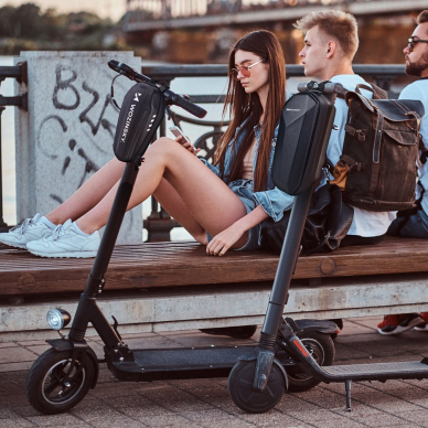 Vandeniui Atsparus Krepšys Skirtas Elektriniam Paspirtukui Wozinsky waterproof electric scooter handlebar bag 2L Juodas (WSB3BK) 6